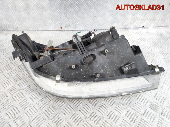 Фара левая Nissan Primera P12E 26060AU800