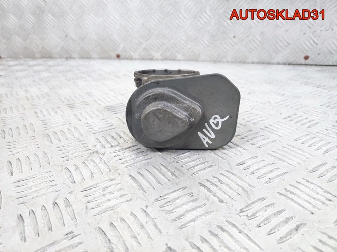 Заслонка дроссельная VW Touran 1.9 AVQ 038128063G