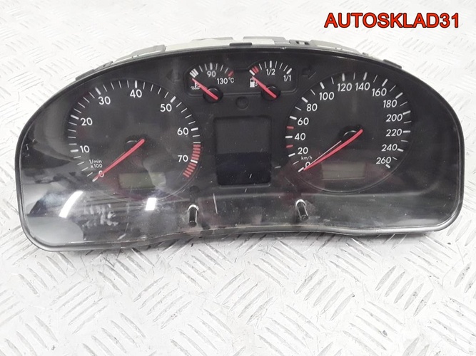 Панель приборов Volkswagen Passat B5 3B0920822