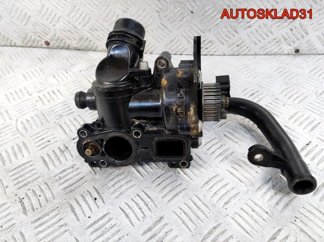 Насос водяной Volkswagen Tiguan 06H121111J Бензин