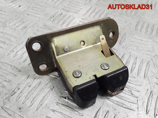 Замок багажника Митсубиси Каризма ДА MR100905