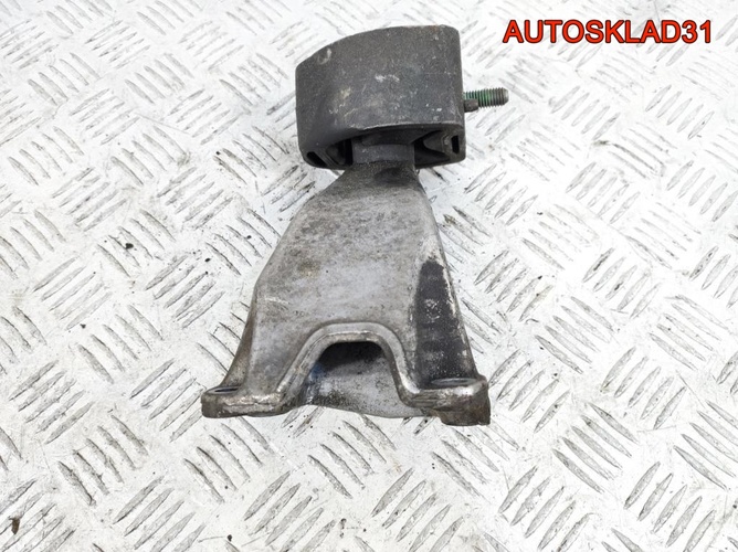 Кронштейн КПП левый Audi A4 B5 8D0399113AB