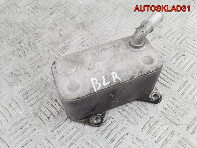 Теплообменник БУ Passat B6 2,0 BLR 06D117021C