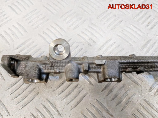 Рейка топливная Mitsubishi Carisma DA 1,6 4G92