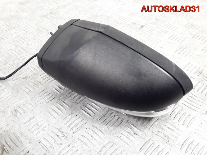 Зеркало левое Mercedes Benz A140 W169 A1698100376