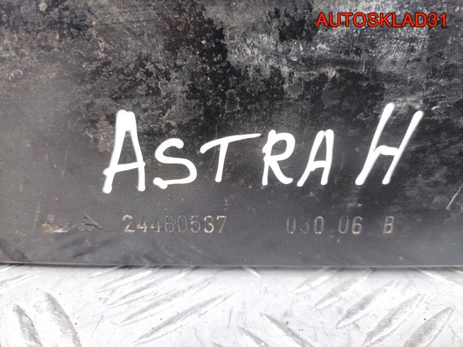 Усилитель переднего бампера Opel Astra H 24460537