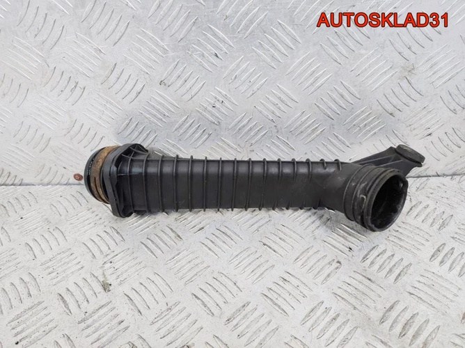 Патрубок интеркулера Volkswagen Golf 4 1J0145840G