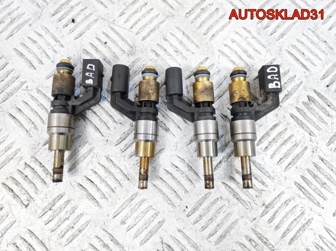 Форсунка инжекторная Volkswagen Golf 4 036906036