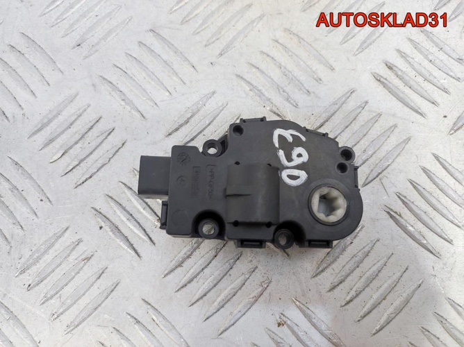 Моторчик заслонки отопителя BMW E90 64116956706