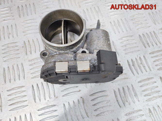 Заслонка дроссельная Mercedes W203 A1110980109