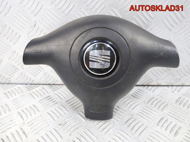 Подушка безопасности в руль Seat Leon 1M0880201M