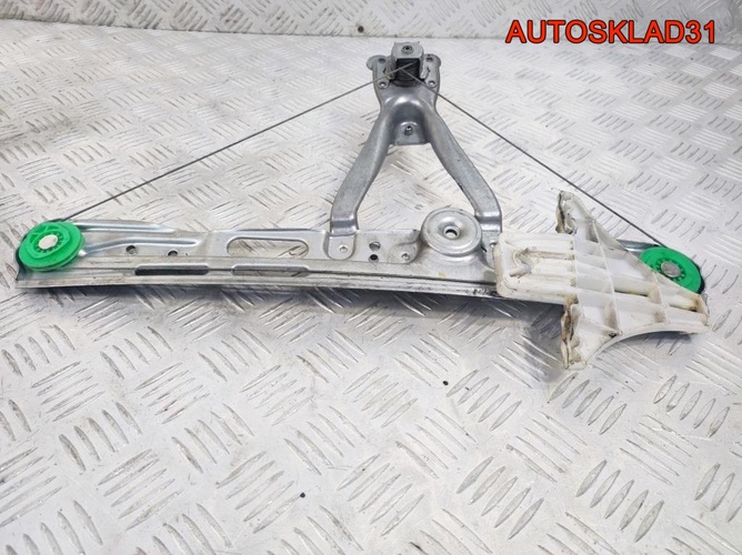 Стеклоподъемник задний правый Opel Vectra C 