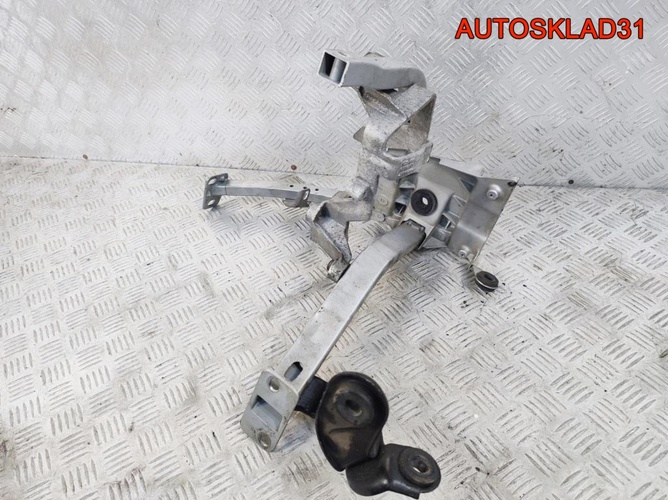 Кронштейн крепления крыла Audi A8 D3 4E0821137D