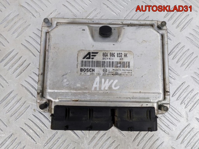 Блок эбу VW Sharan 06A906032AK 1,8 AWC Бензин