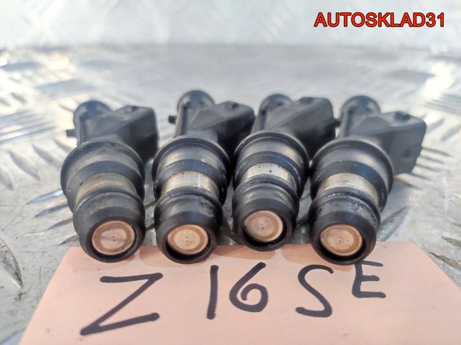 Форсунка топливная Opel Astra G 1,6 Z16SE 25317316