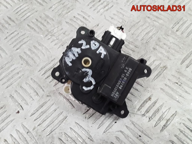 Моторчик заслонки печки Mazda 3 BK 8610000990