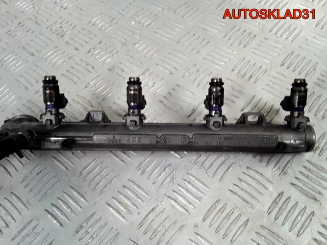 Форсунка топливная VW Golf 4 1,6 AZD 036906031T