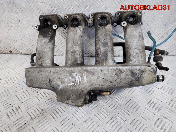 Коллектор впускной VW Passat B5 1,8 AWT 06B133223D