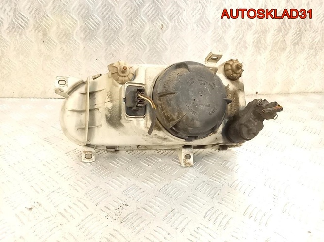 Фара правая Volkswagen Golf 3 1H5941018J