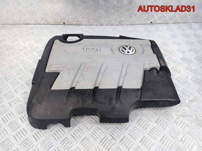 Накладка декоративная VW Passat B6 03L103925AP