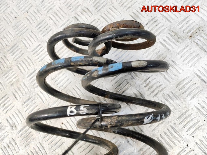 Пружина задняя Volkswagen Passat B5 3B0511115D