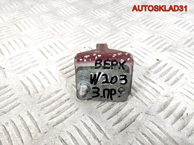 Петля двери задней правой верхняя Mercedes W203
