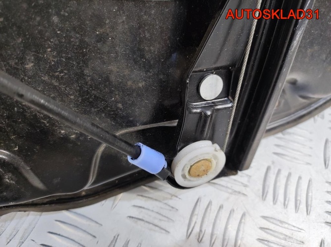 Стеклоподъемник передний левый VW Golf 4 1J3837729