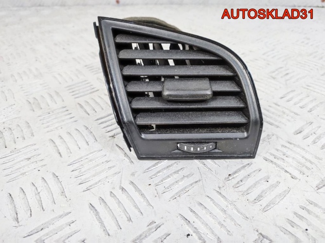 Дефлектор воздушный правый Skoda Fabia 6V0819702