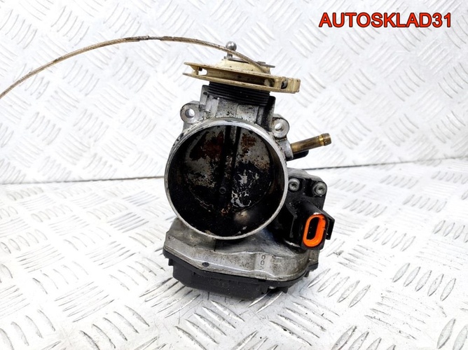 Заслонка дроссельная Audi A6 C5 078133063AG