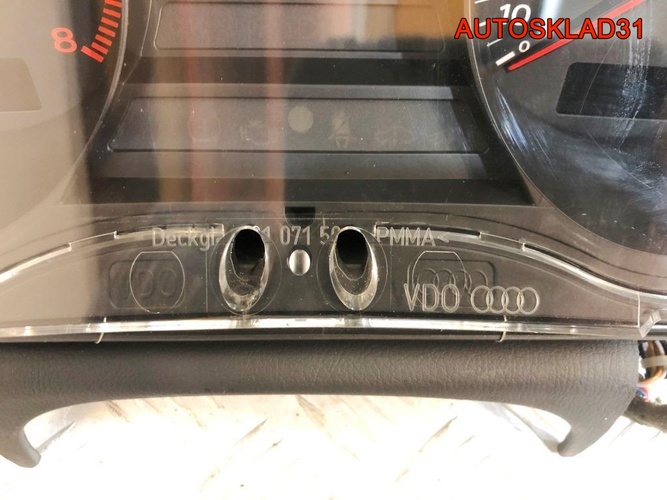 Панель приборов Audi A8 4E 6.0 BHT 4E0920930D