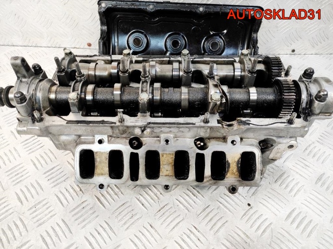 Головка блока правая Audi A6 C5 2,5 BDG Дизель