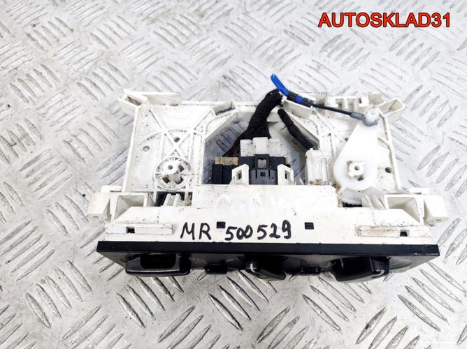 Блок управления печкой Mitsubishi Carisma MR500529
