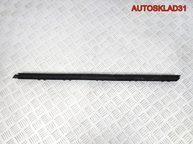 Накладка стекла переднего левого BMW E39
