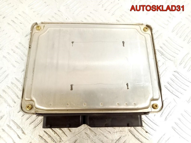 Блок эбу Audi A6 C5 3.0 ASN 8E0909559F