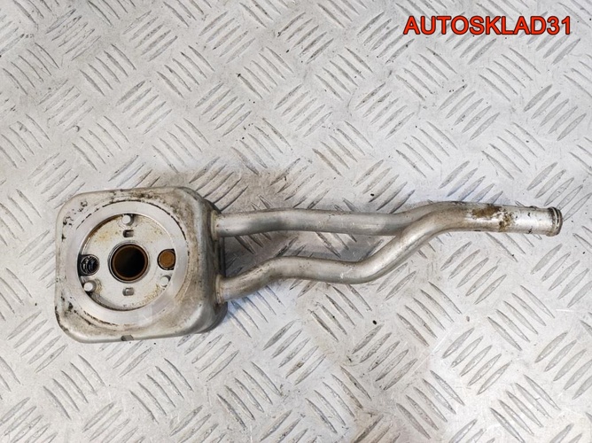 Радиатор масляный VW Golf 4 1.6L BAD 036117021H