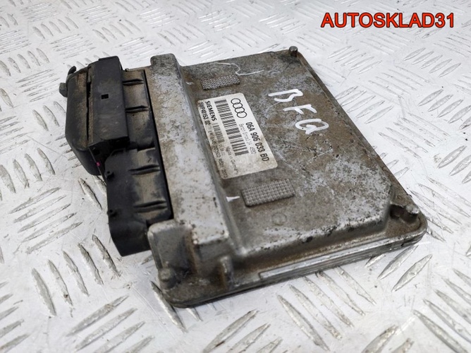 Блок эбу Audi A3 8L1 1.6 BFQ 06A906033BD Бензин