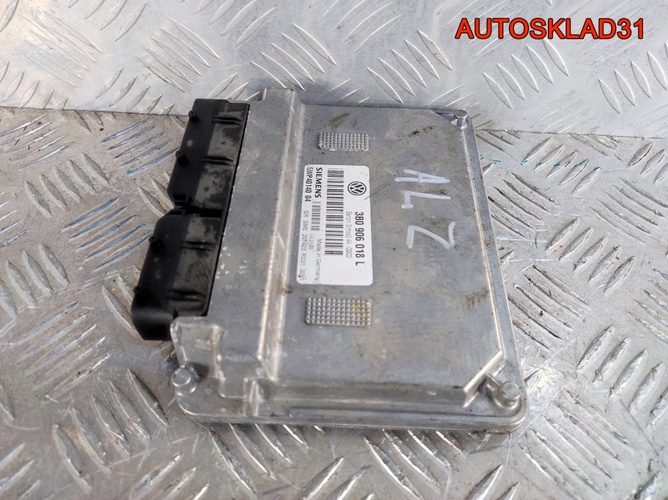 Блок ЭБУ Audi A4 B6 1.6 ALZ 3B0906018L Бензин