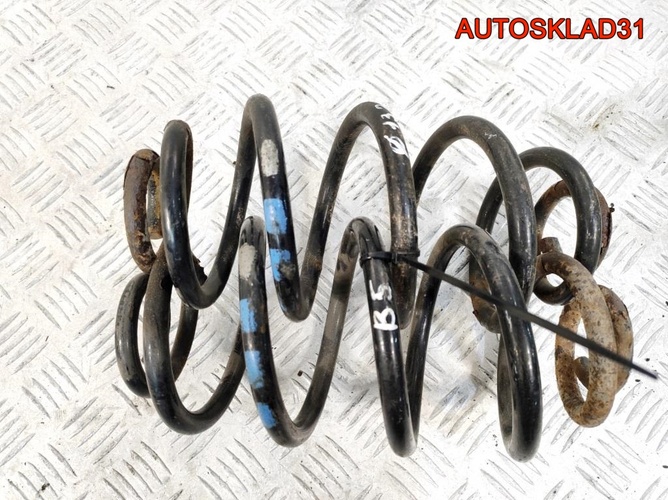 Пружина задняя Volkswagen Passat B5 3B0511115D