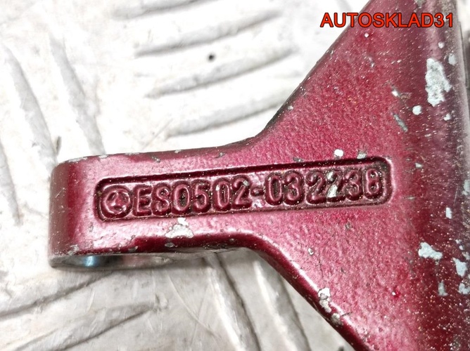Петля двери задней левой верхняя Mercedes W203
