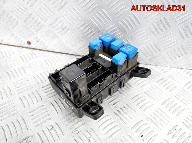 Блок предохранителей Hyundai Getz 911981C020