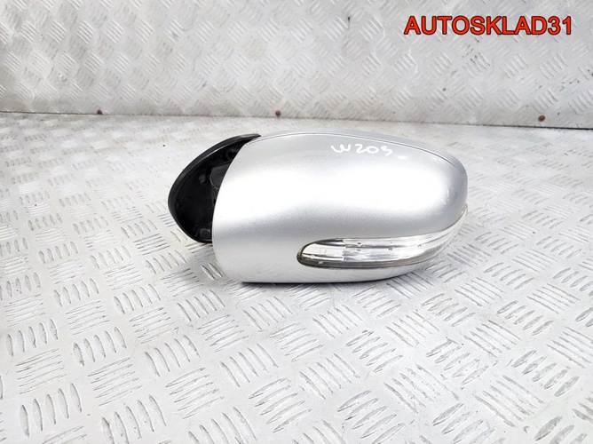 Зеркало левое Mercedes W203 413133419 Рестайлинг