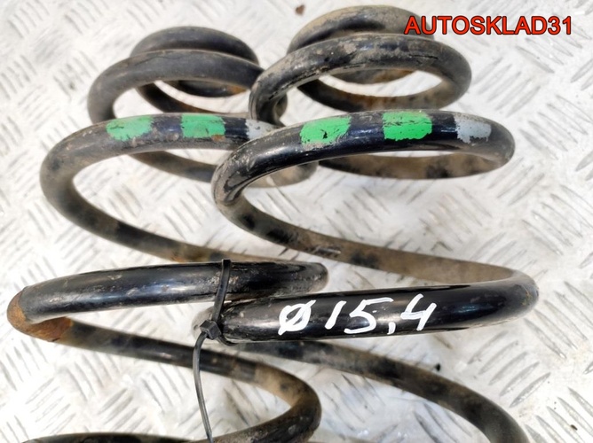Пружина задняя VW Passat B5 4B0511115D Combi