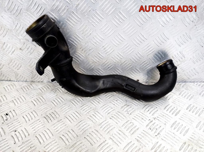 Патрубок воздушного фильтра VW Golf 4 1J0129654S
