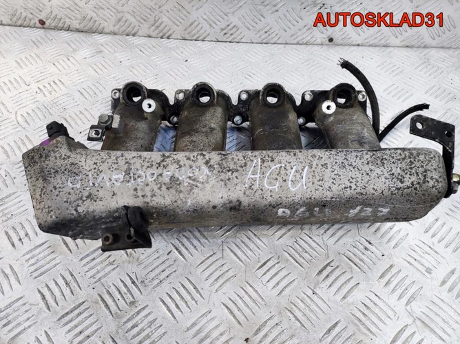 Коллектор впускной Skoda Octavia A4 AGU 06A133223P