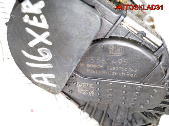 Заслонка дроссельная Opel Astra J A16XER 55561495