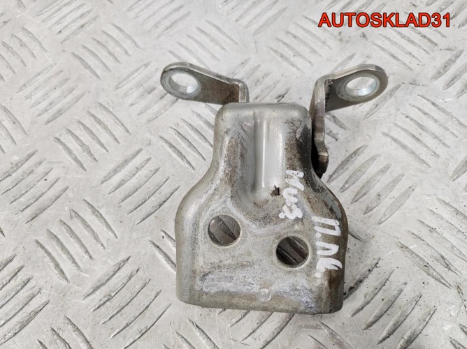Петля двери передняя левая нижняя Ford Fusion
