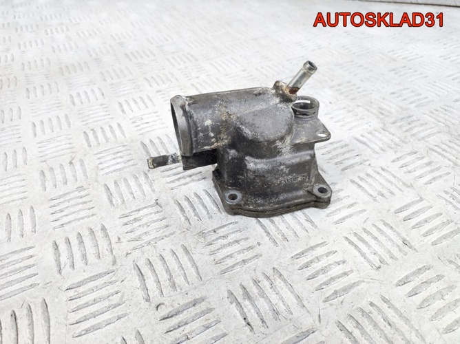 Корпус термостата Mercedes W203 OM 611 A6112030275