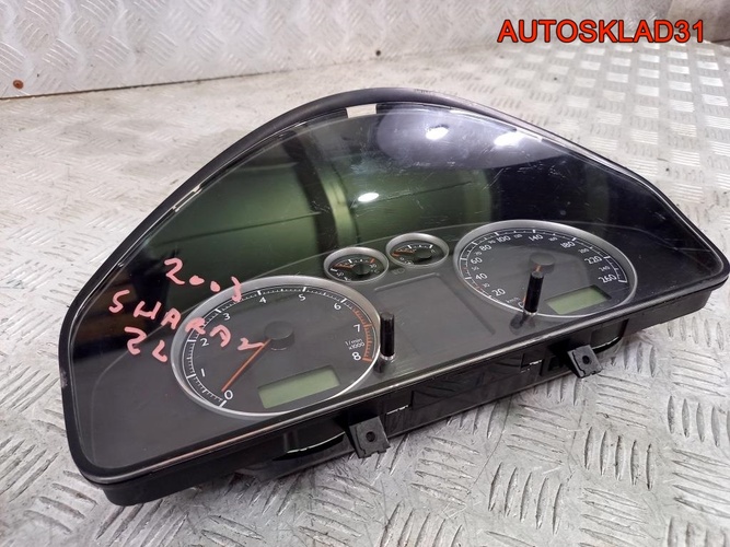 Панель приборов VW Sharan 7M3920800G 2,0 Бензин