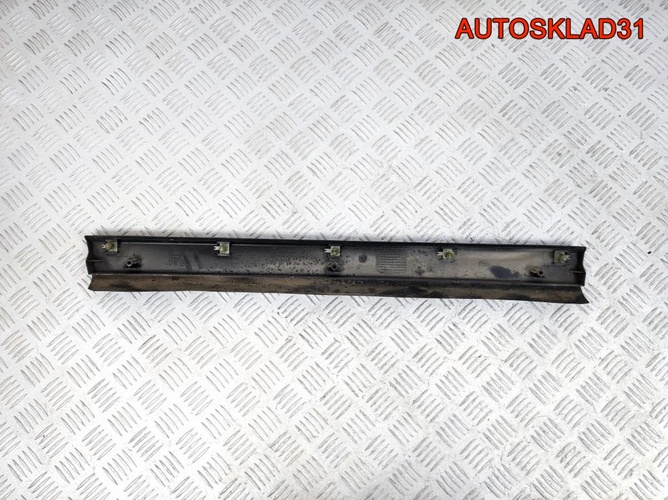 Молдинг задней правой двери VW Passat B5 3B0854950