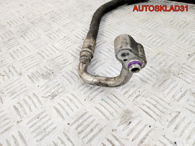 Трубка кондиционера Audi A4 B6 2,0 AWA 8E0260701AQ